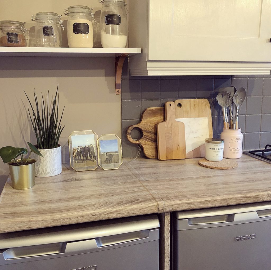 adhesive worktop vinyl