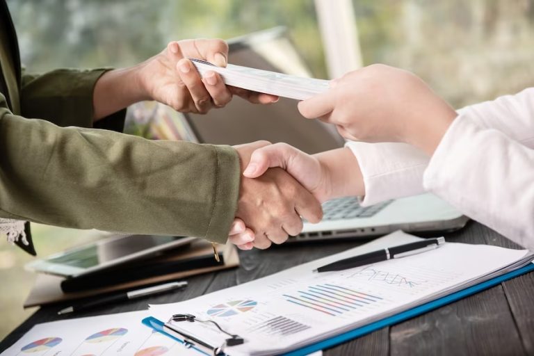 Small Business Loan: Unlocking Financial Solutions for Entre Small Business Loan: Unlocking Financial Solutions for Entre