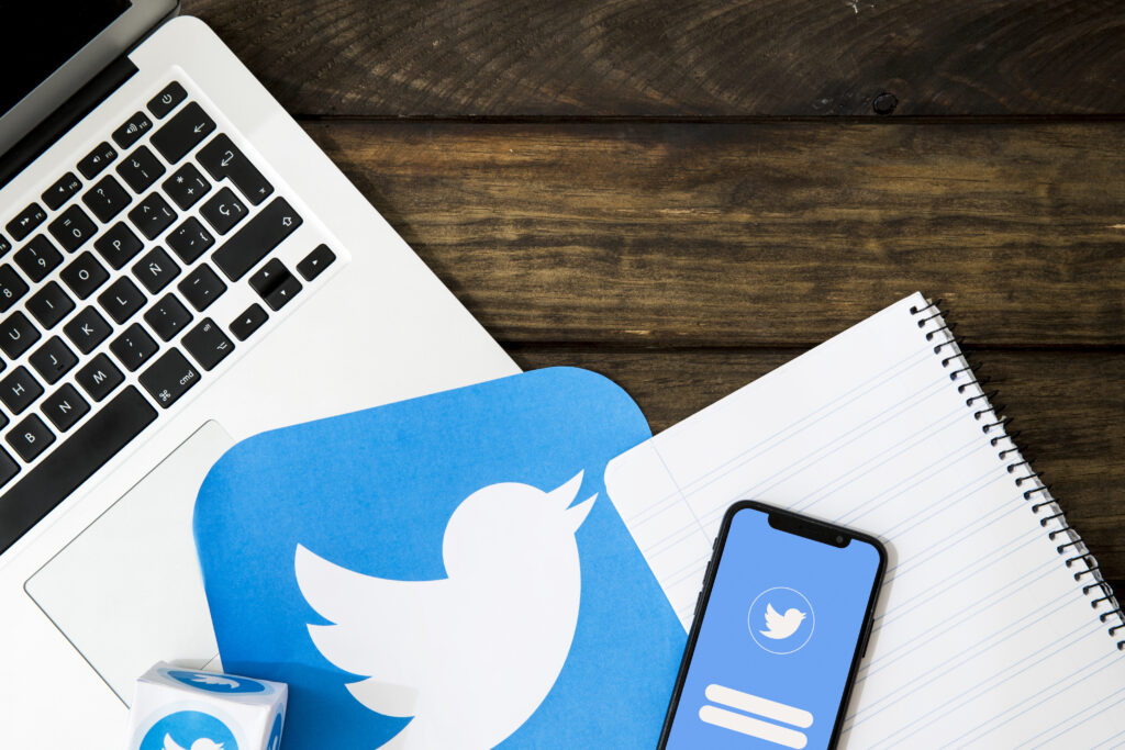 Simplest Ways to Display Latest Tweets on Website