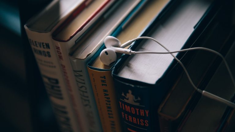 How do We Write A Thesis Paper and Dissertation Like Experts? How do We Write A Thesis Paper and Dissertation Like Experts?