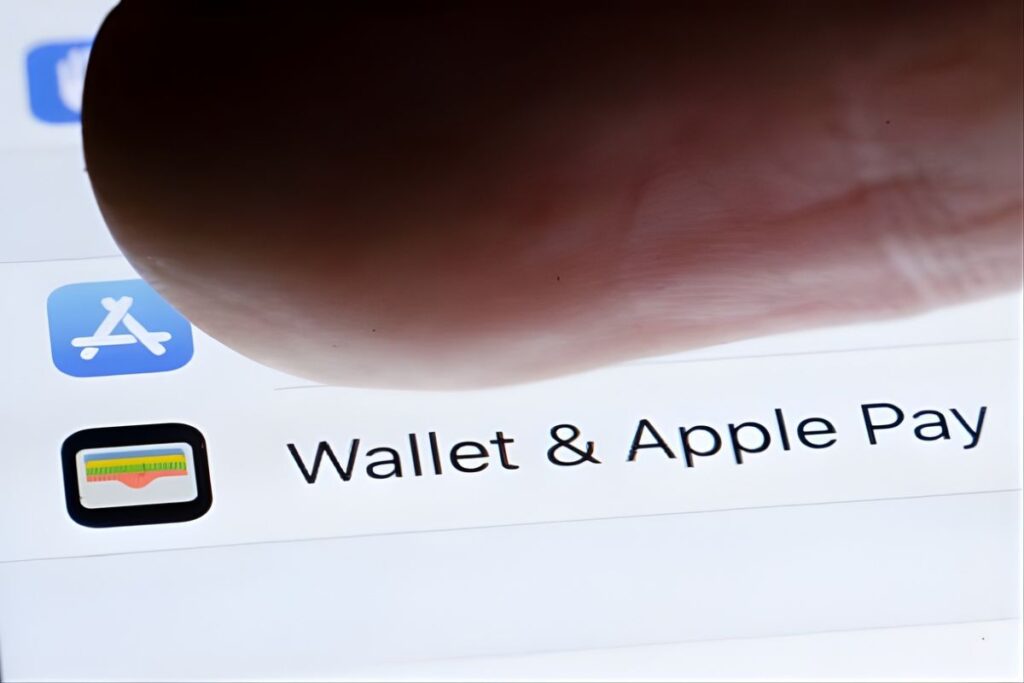 Amazon Return Codes Apple Wallet Feature 2025